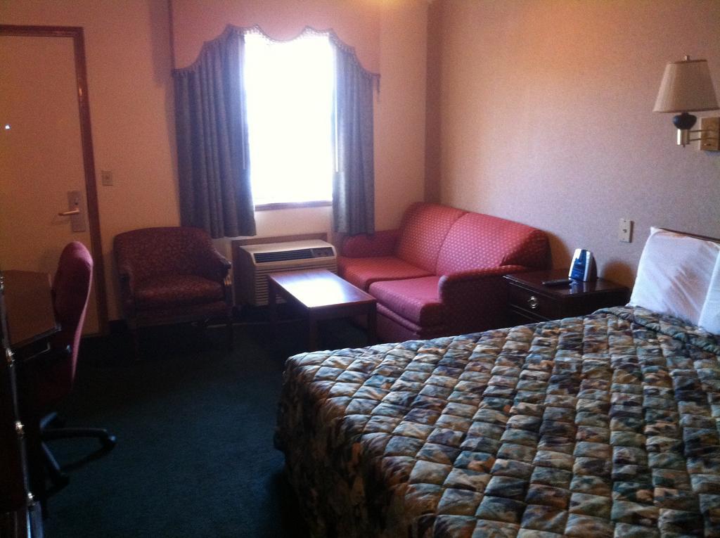 Northgate Inn Сагъно Екстериор снимка